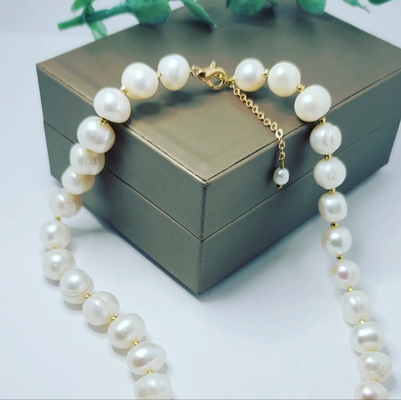 Freshwater Pearl necklace - Picture 2 of 4
